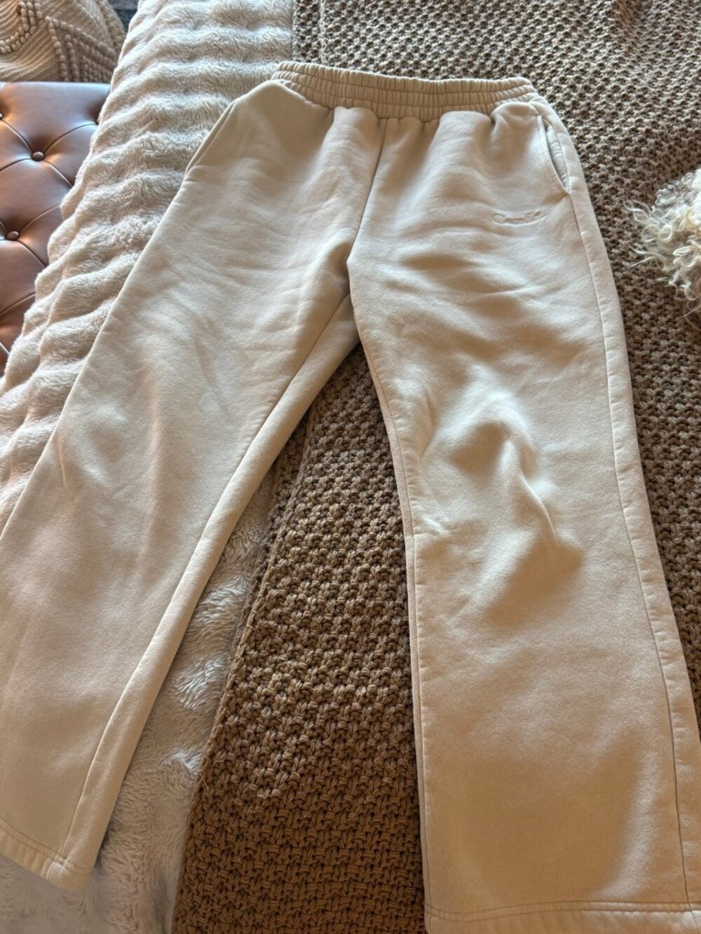 Comfrt Cream Wide-Leg Sweatpants – Size M - Picture 1 of 6